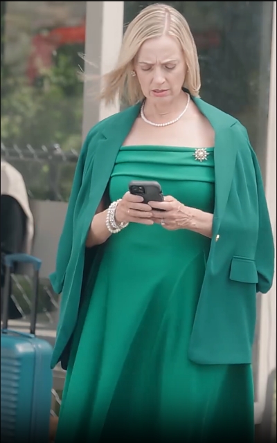 Lorenzo DeLuca in his office - Divorced at the Wedding Day Episode 1